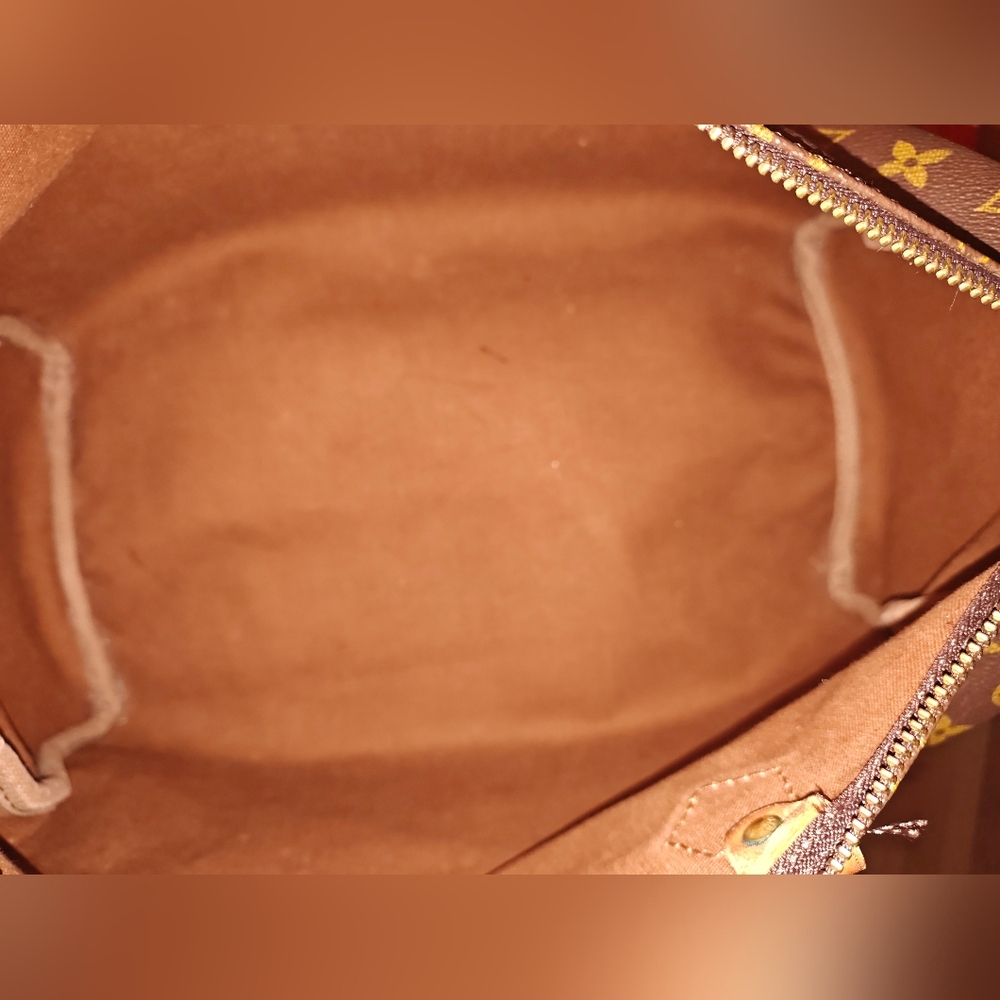 Louis Vuitton Monogram Speedy 35 - Picture 10 of 16